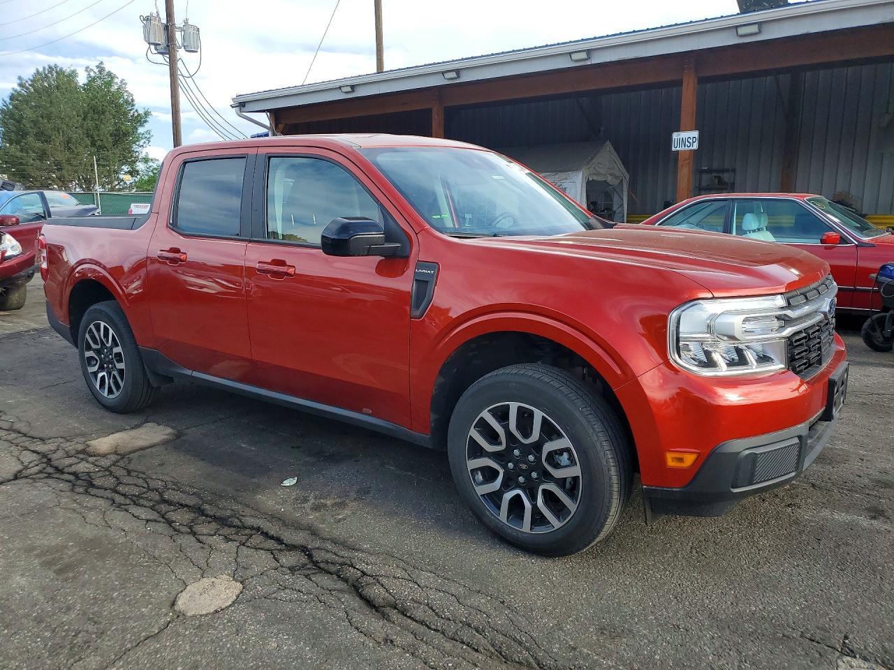 2024 Ford Maverick Lariat - Image 4
