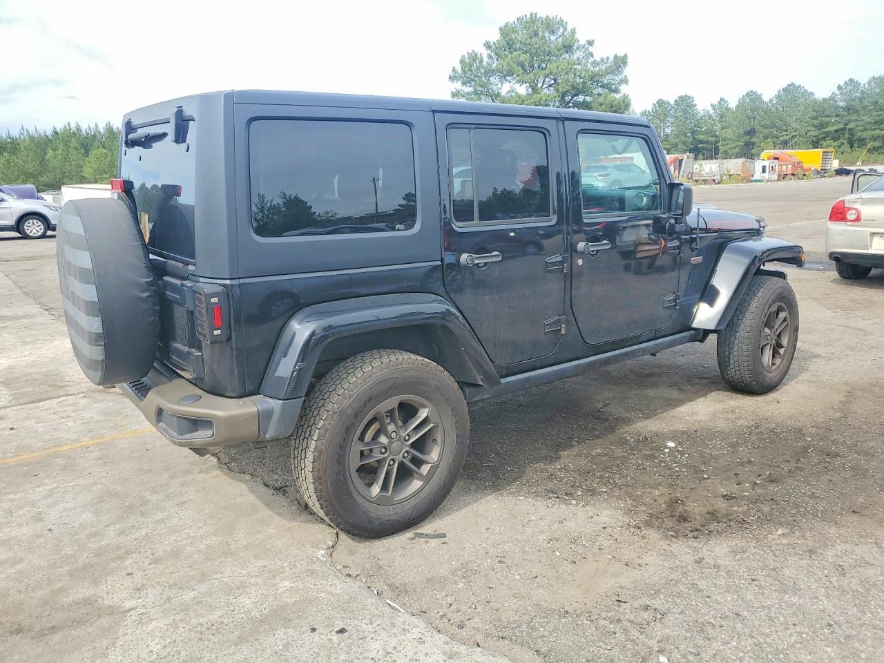 2016 Jeep Wrangler Unlimited Sahara - Фото 3