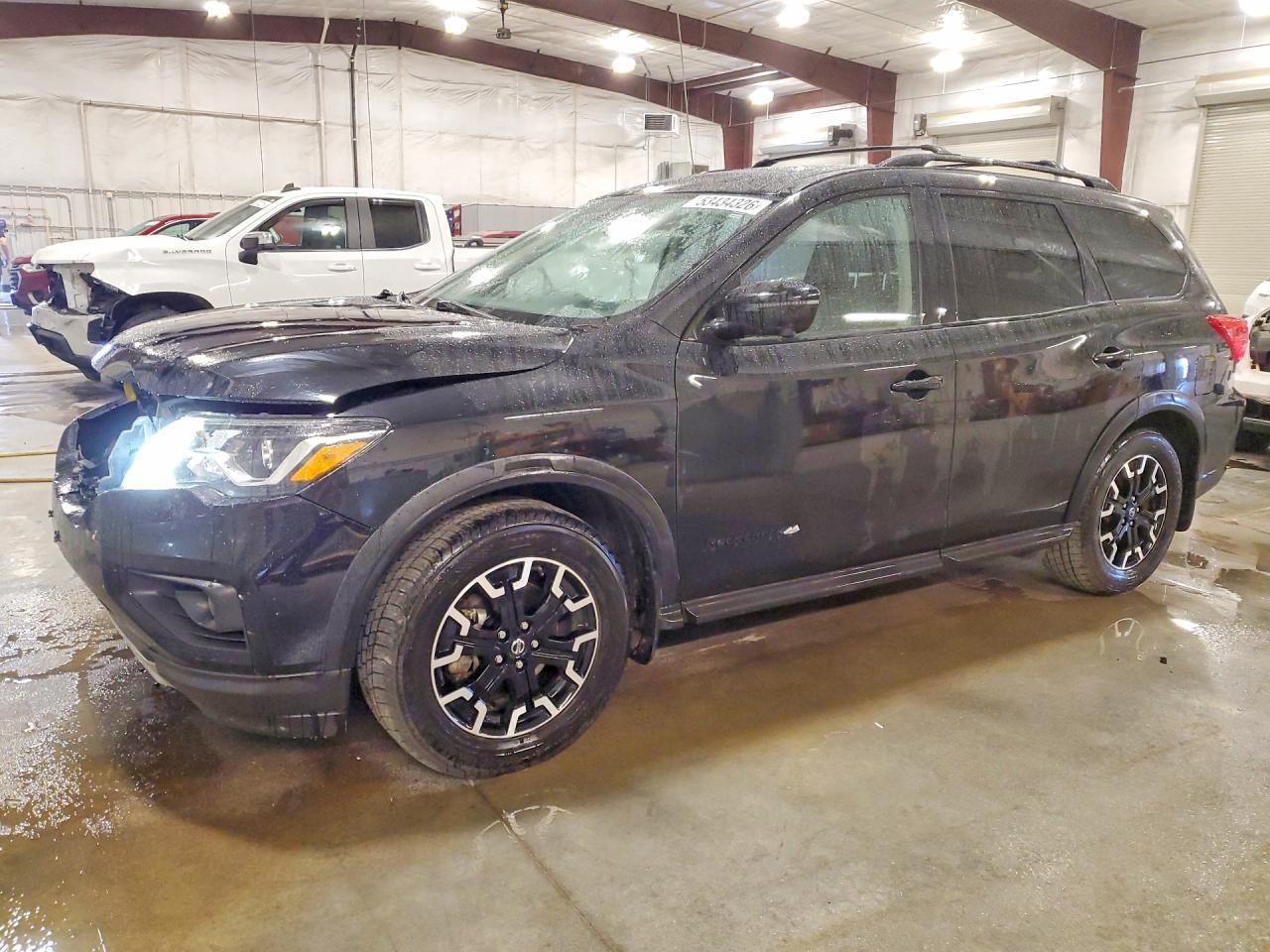 2020 Nissan Pathfinder Sl