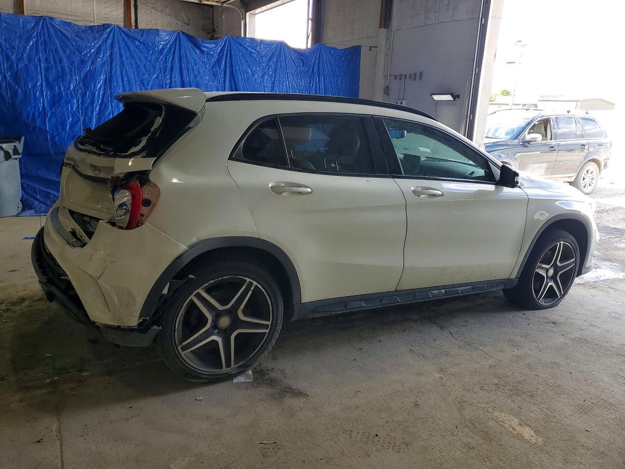 2017 Mercedes-Benz Gla 250 - Фото 3