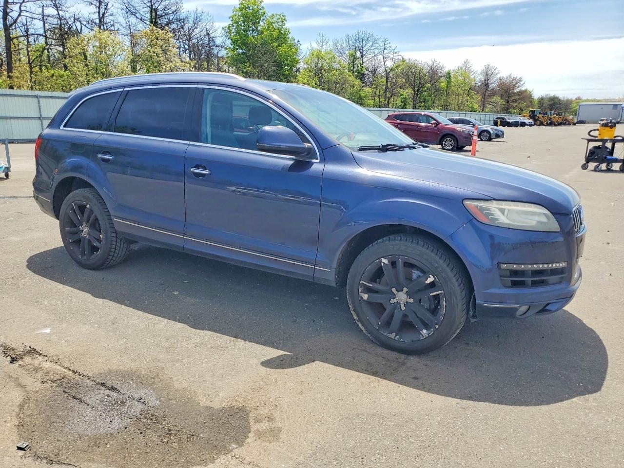 2013 Audi Q7 Premium Plus - Image 4