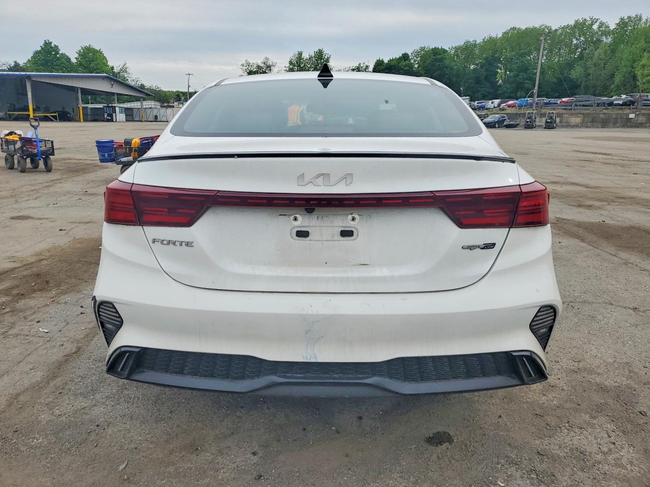 2024 Kia Forte Gt Line - Image 6