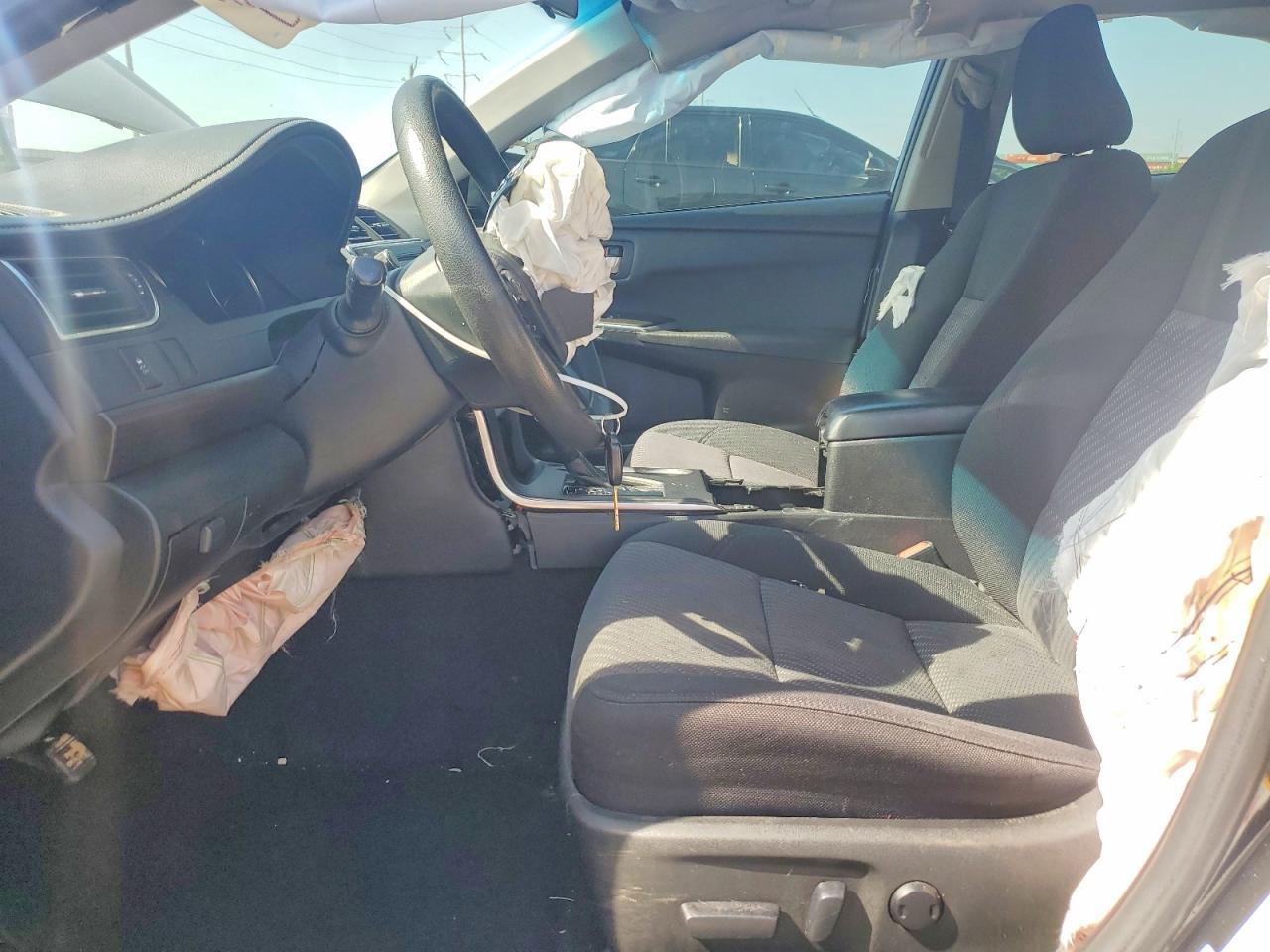 2016 Toyota Camry Le - Фото 7