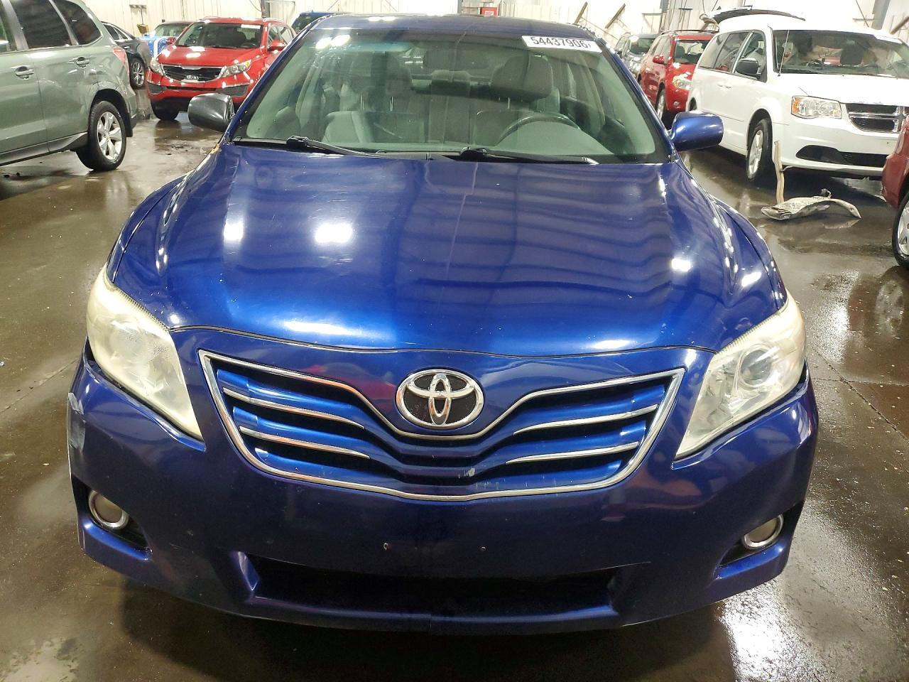 2011 Toyota Camry Xle V6 - Фото 5
