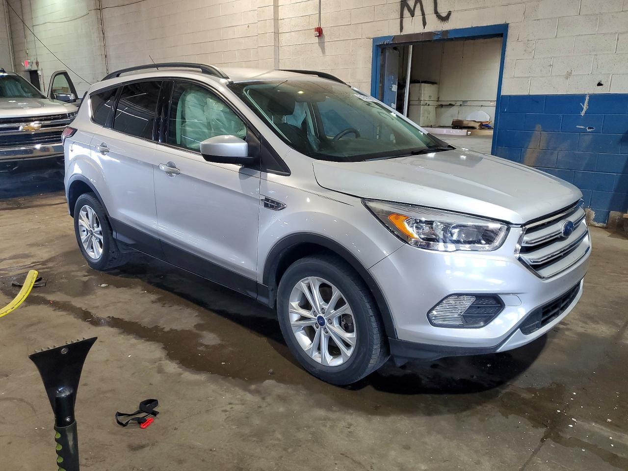 2017 Ford Escape Se - Фото 4