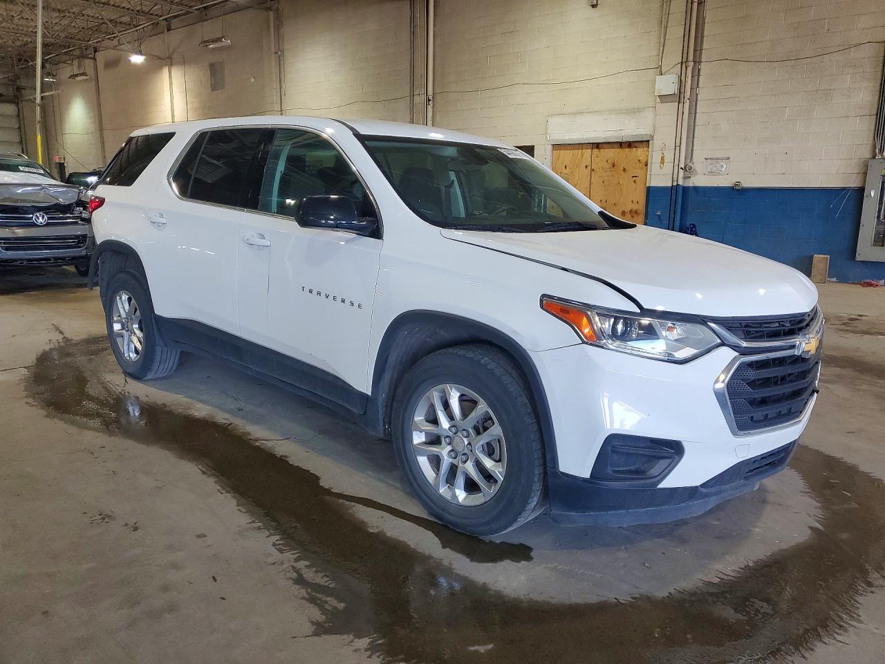 2019 Chevrolet Traverse Ls - Image 4