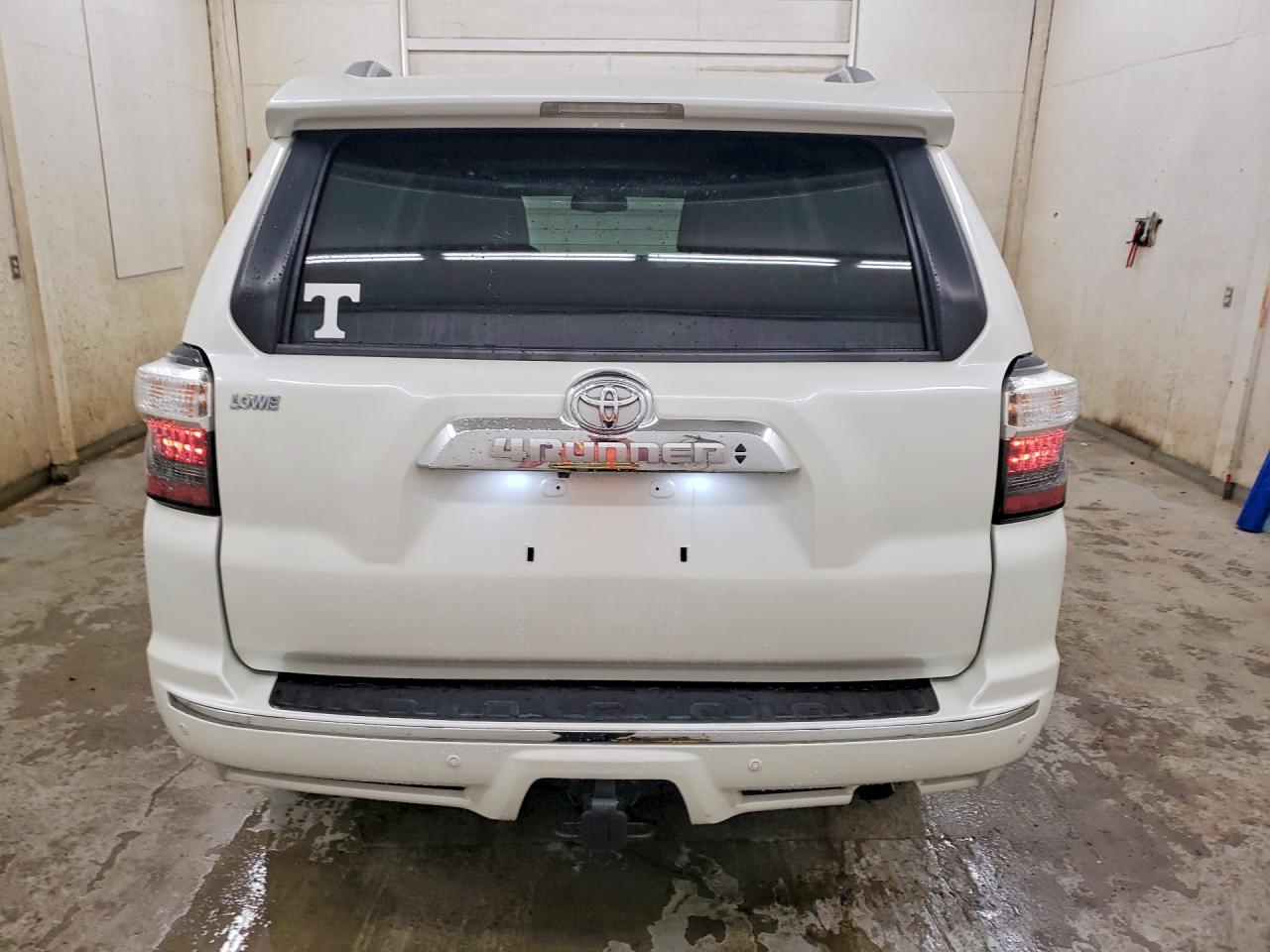 2015 Toyota 4Runner Limited - Фото 6
