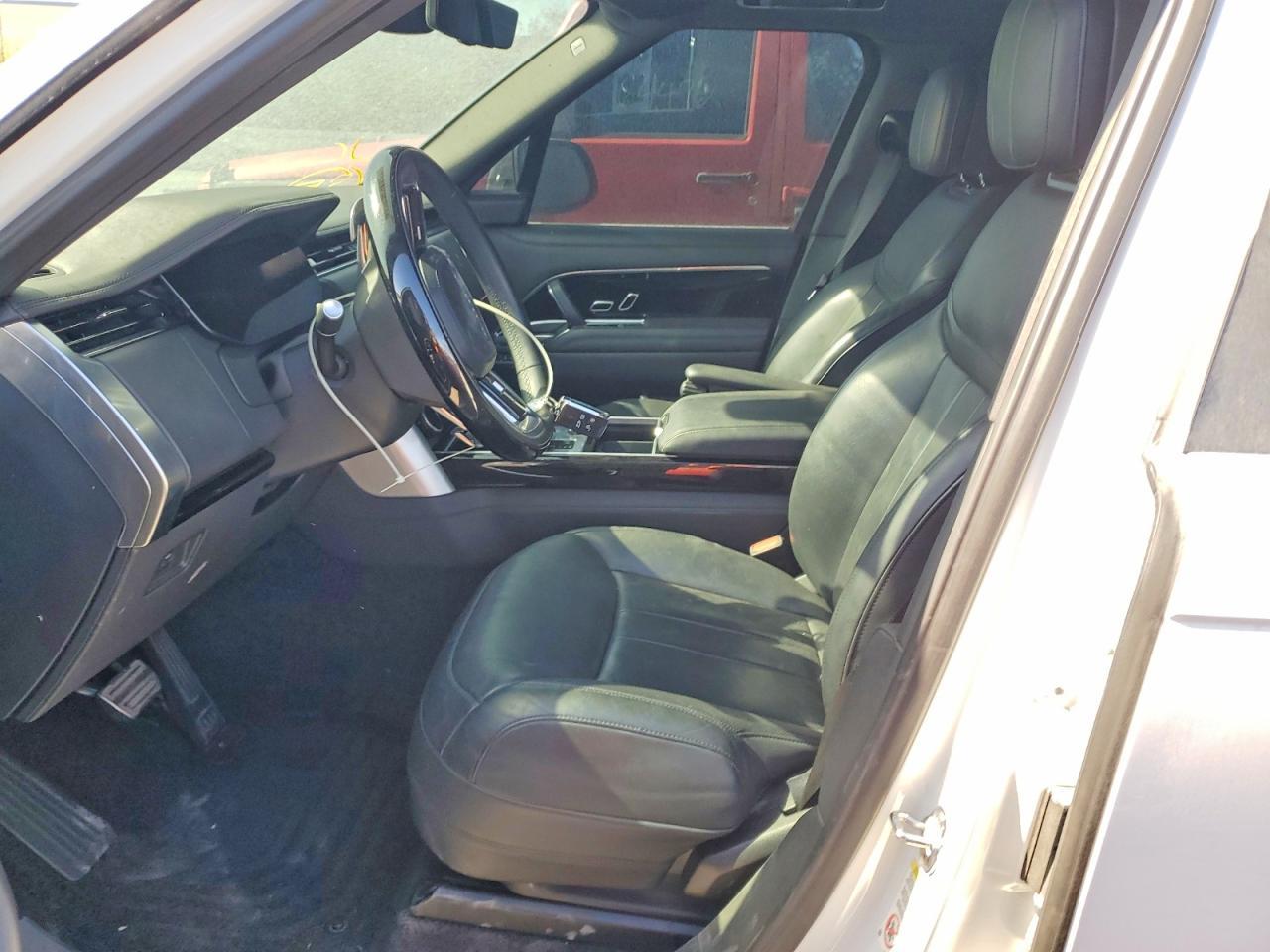 2023 Land Rover Range Rover Autobiography - Image 7