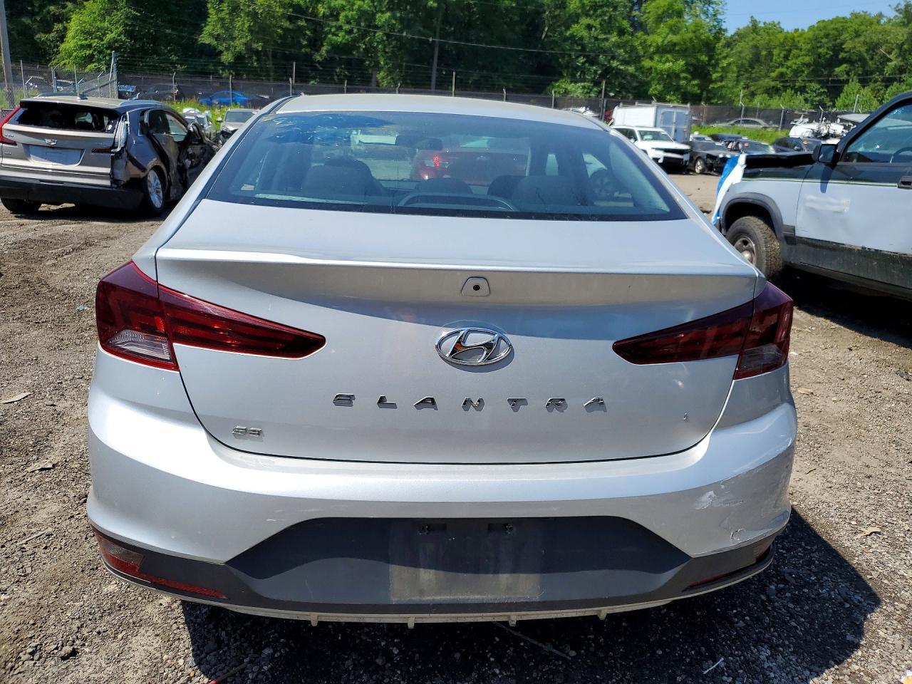 2019 Hyundai Elantra Se - Image 6