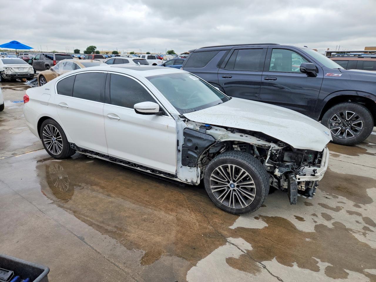 2018 BMW 530E - Фото 4
