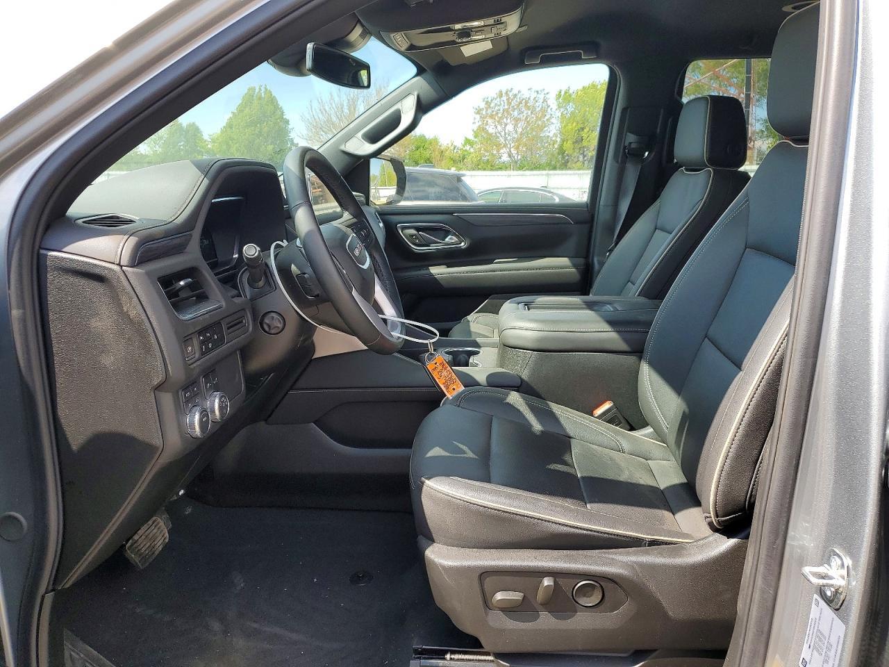 2024 GMC Yukon Slt - Image 7
