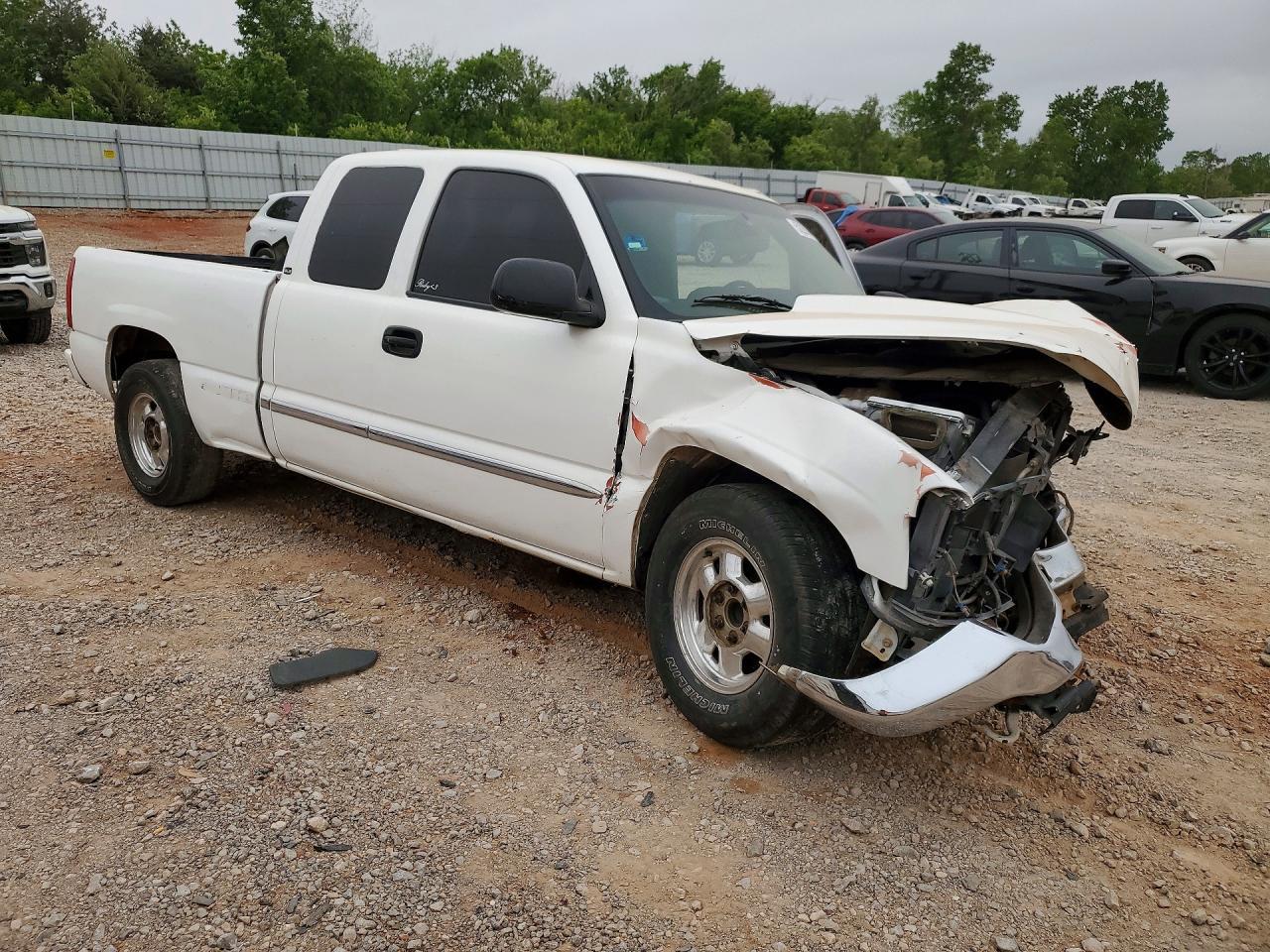 2000 GMC New Sierra C1500 - Image 4