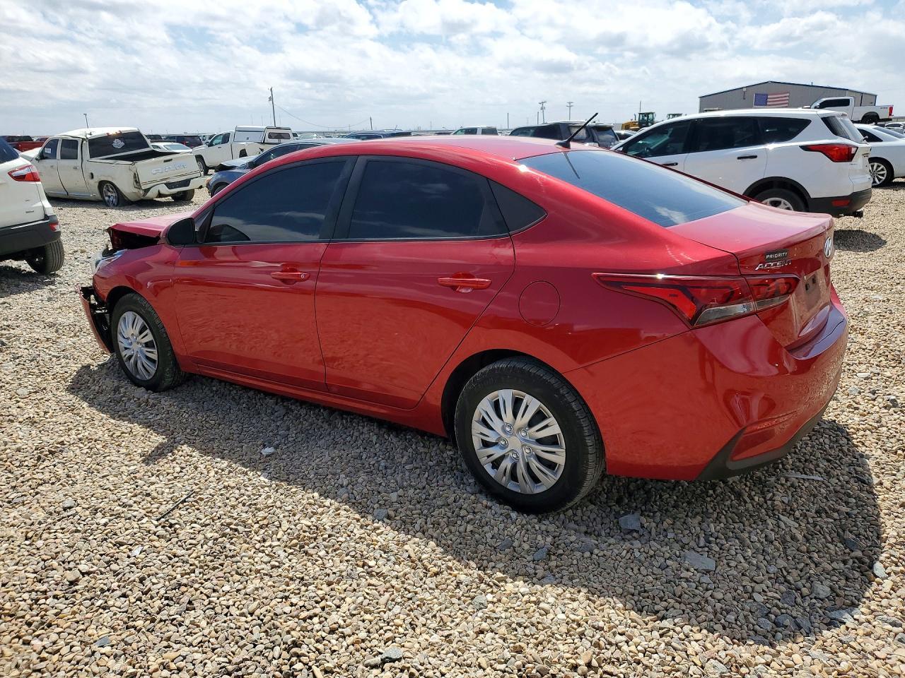 2022 Hyundai Accent Se - Image 2