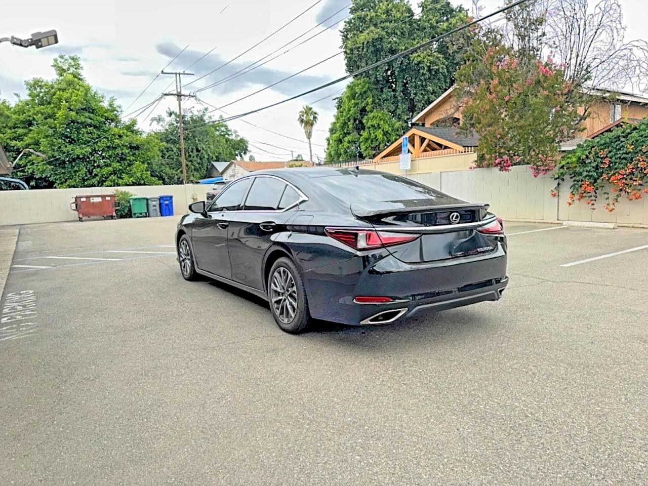 2023 Lexus Es 300H Base - Фото 3