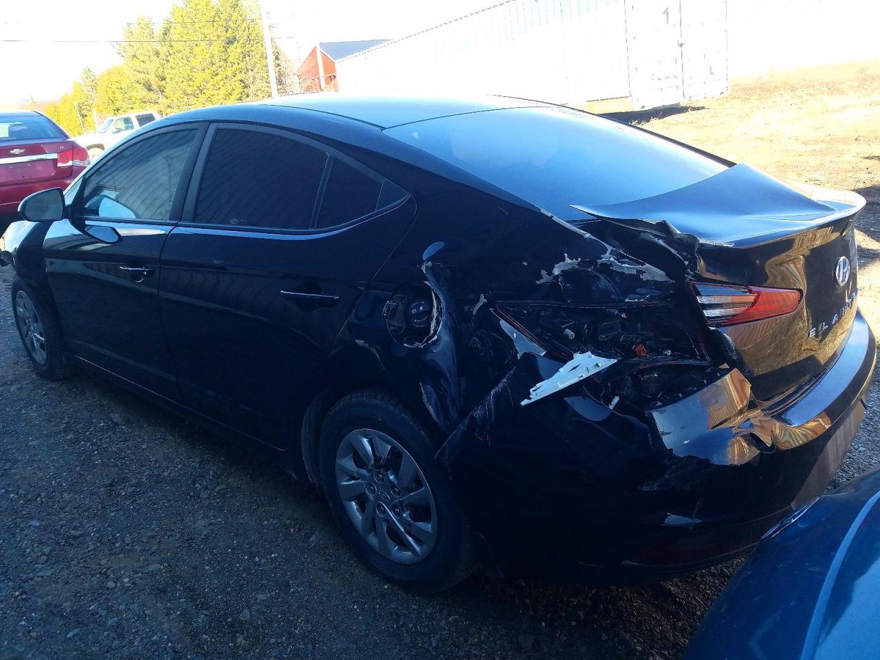 2019 Hyundai Elantra Se - Фото 2
