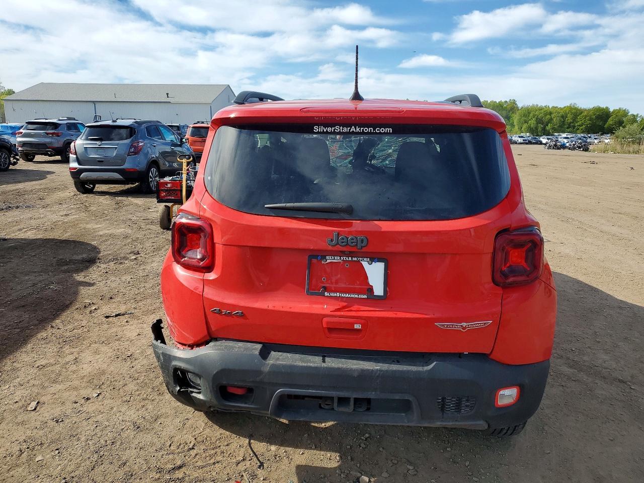2019 Jeep Renegade Trailhawk - Image 6