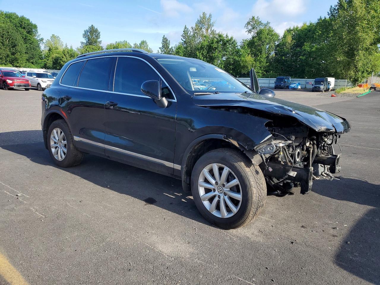 2013 Volkswagen Touareg V6 Tdi - Image 4