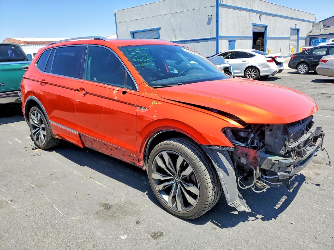 2018 Volkswagen Tiguan Sel Premium - Фото 4