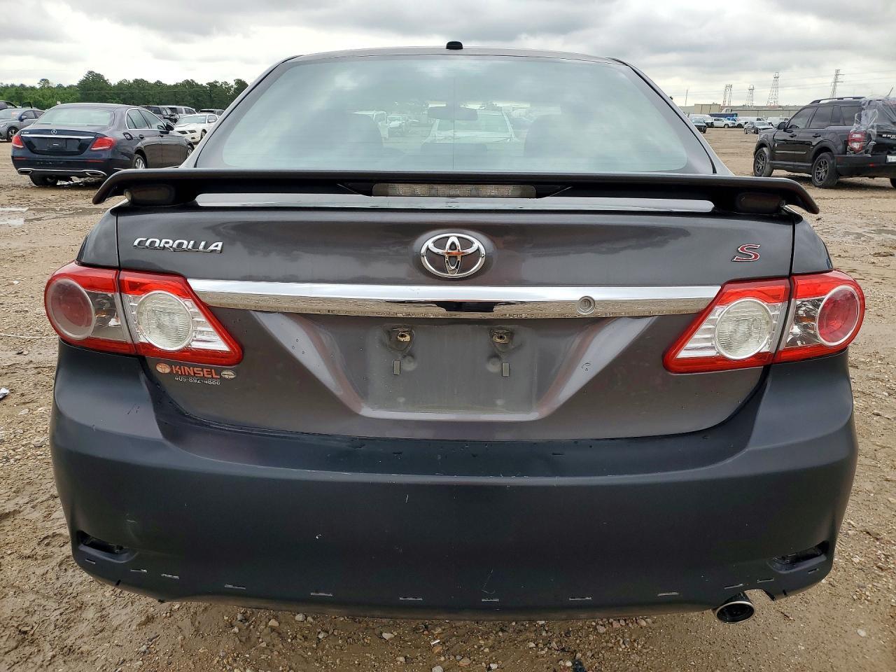 2013 Toyota Corolla S - Фото 6