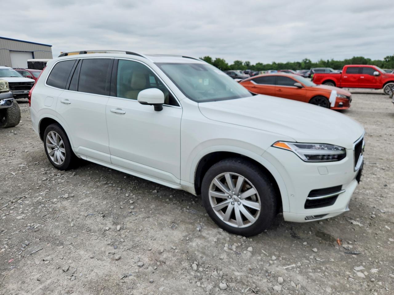 2016 Volvo Xc90 T6 - Image 4