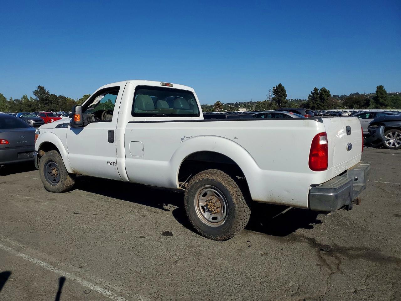 2013 Ford F250 Super Duty - Фото 2
