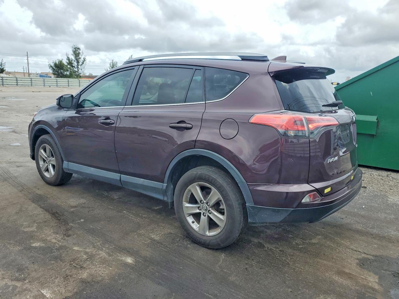 2018 Toyota Rav4 - Image 2
