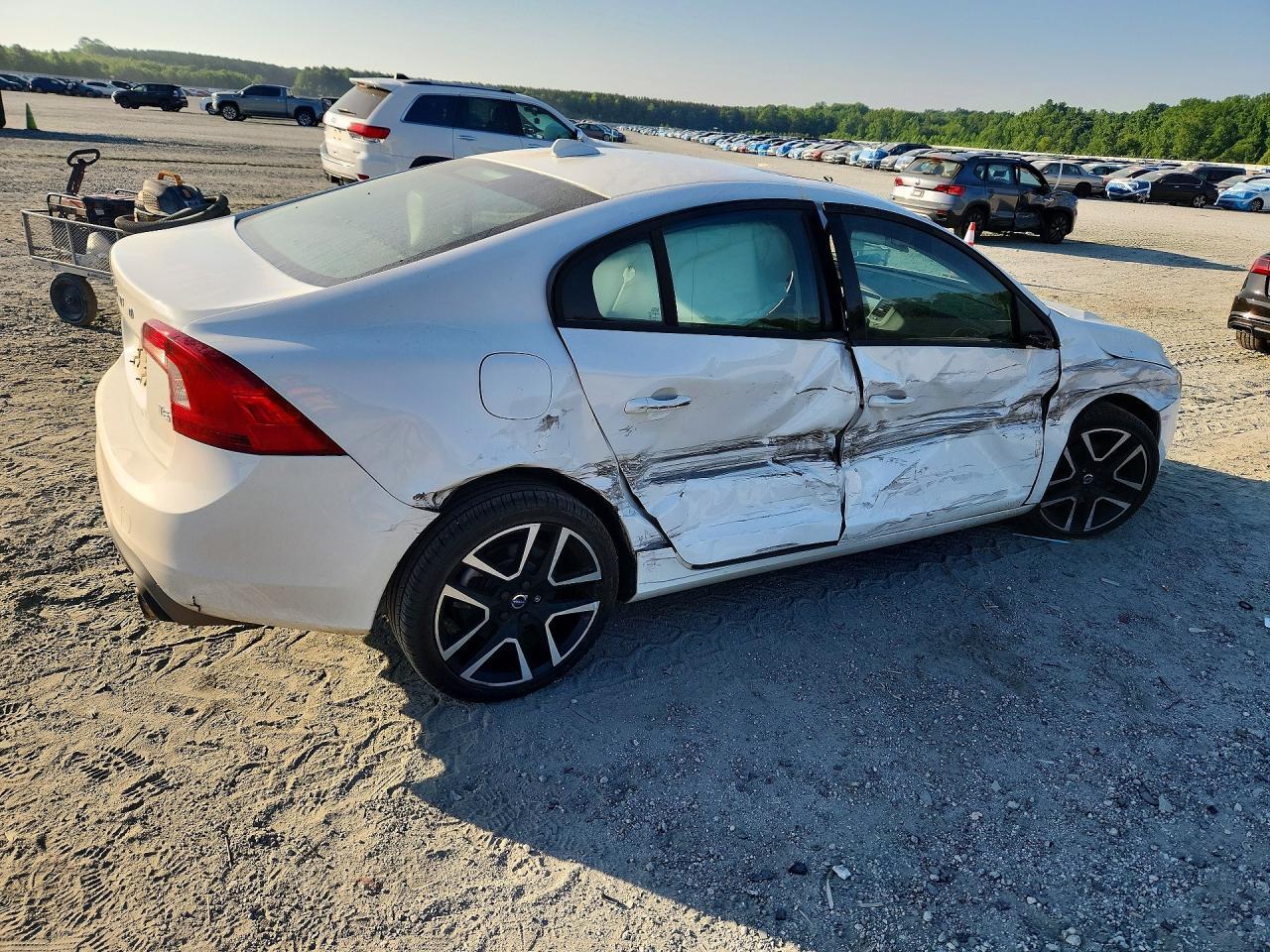 2017 Volvo S60 - Image 3