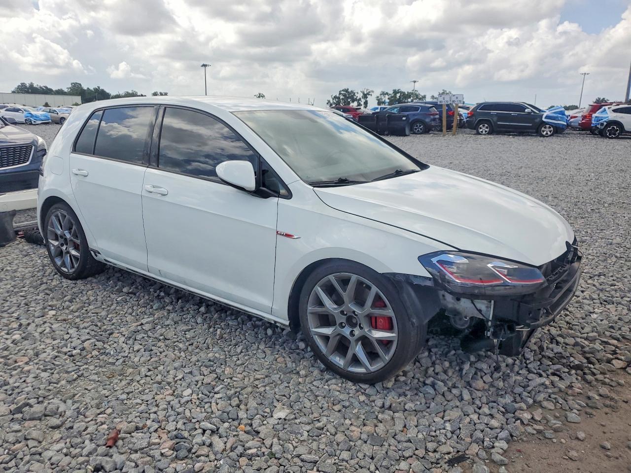 2019 Volkswagen Gti S - Image 4