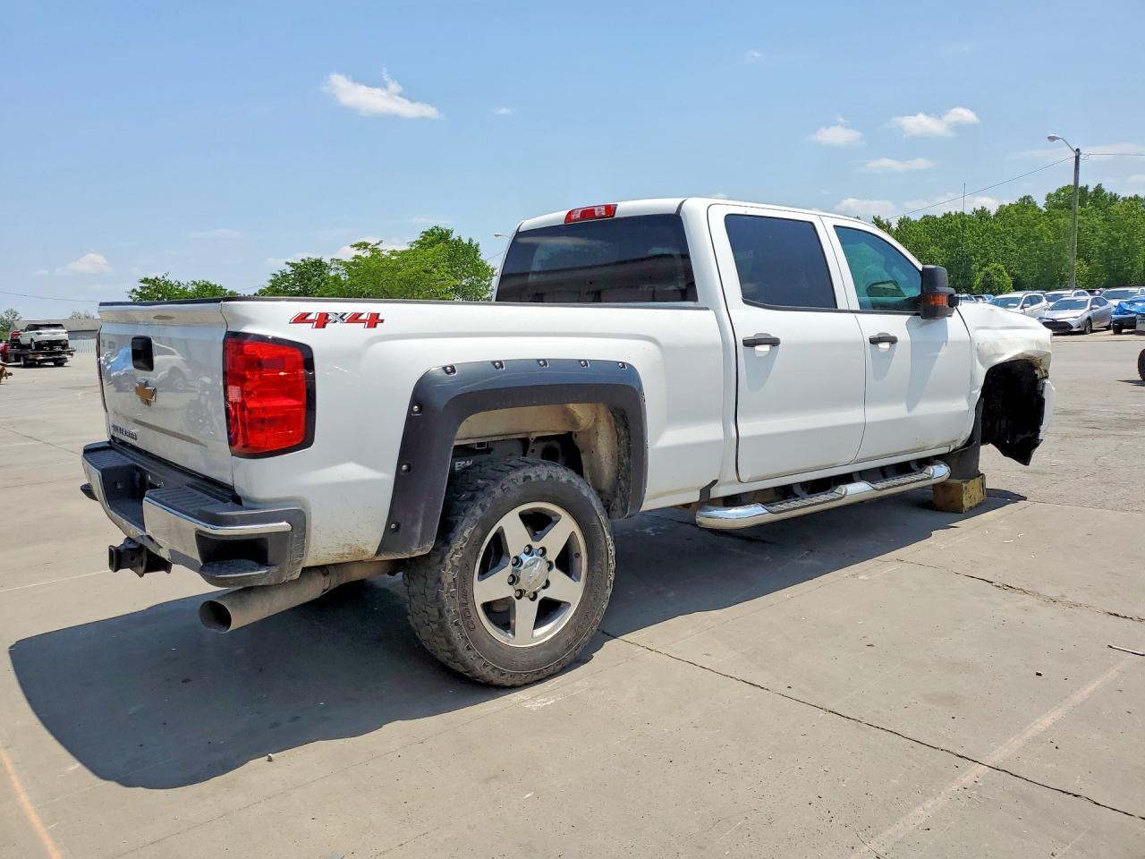 2019 Chevrolet Silverado K2500 Heavy Duty - Фото 3