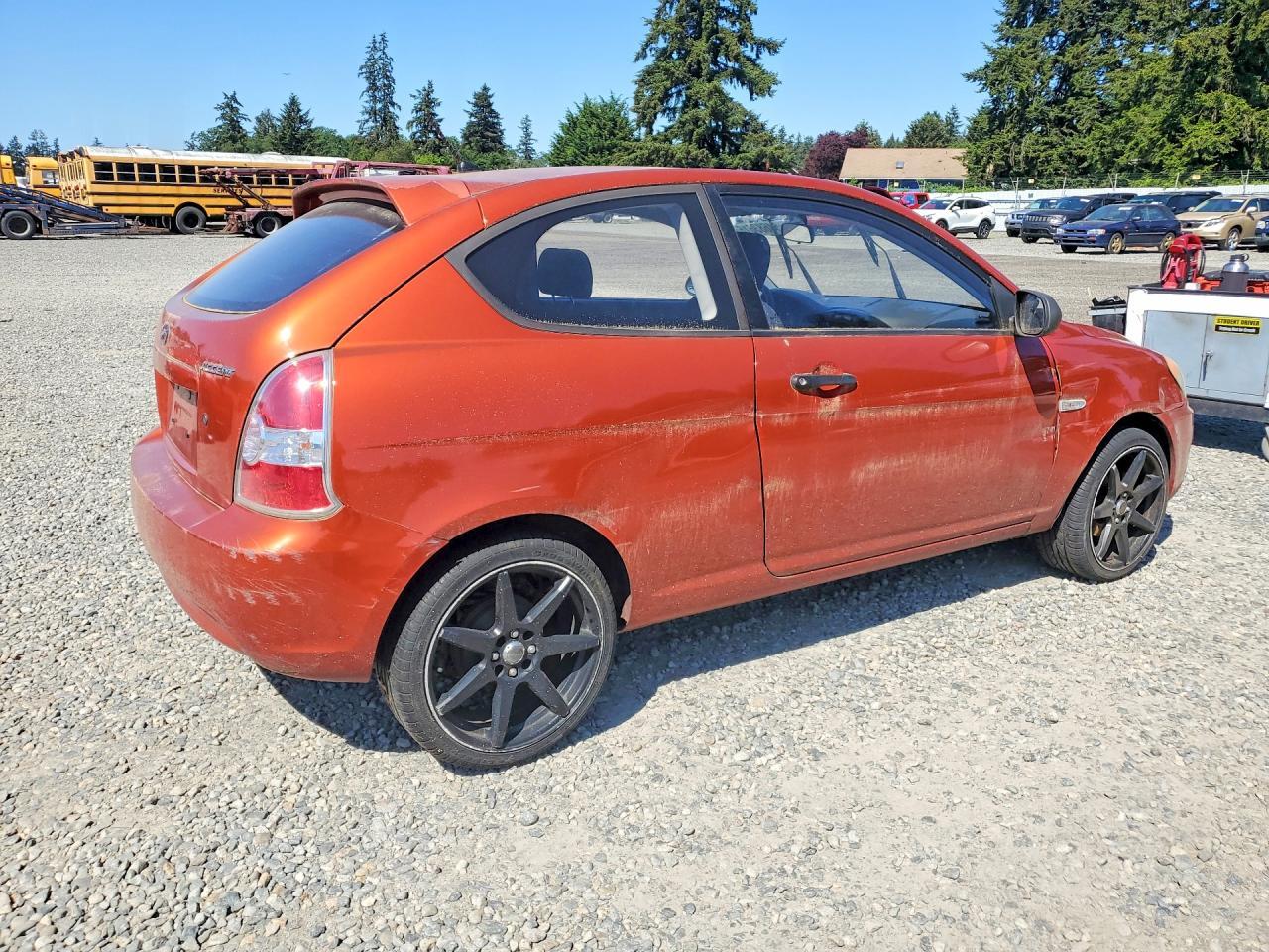 2009 Hyundai Accent Gs - Image 3