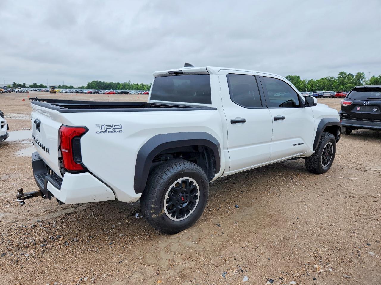 2024 Toyota Tacoma Trd Off-Road - Фото 3