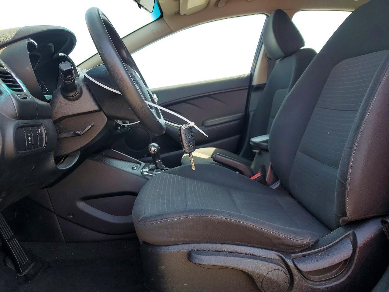 2017 Kia Forte Lx - Image 7