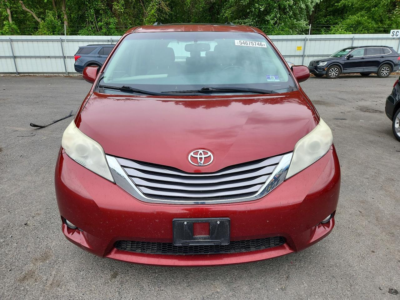 2016 Toyota Sienna Xle 8-Passenger - Image 5