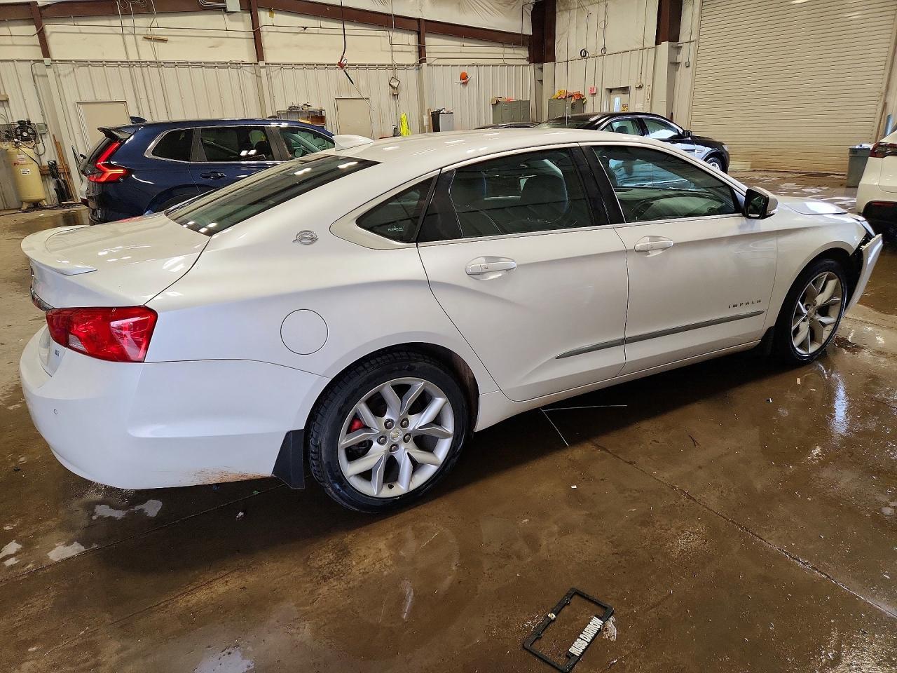 2015 Chevrolet Impala Lt - Image 3