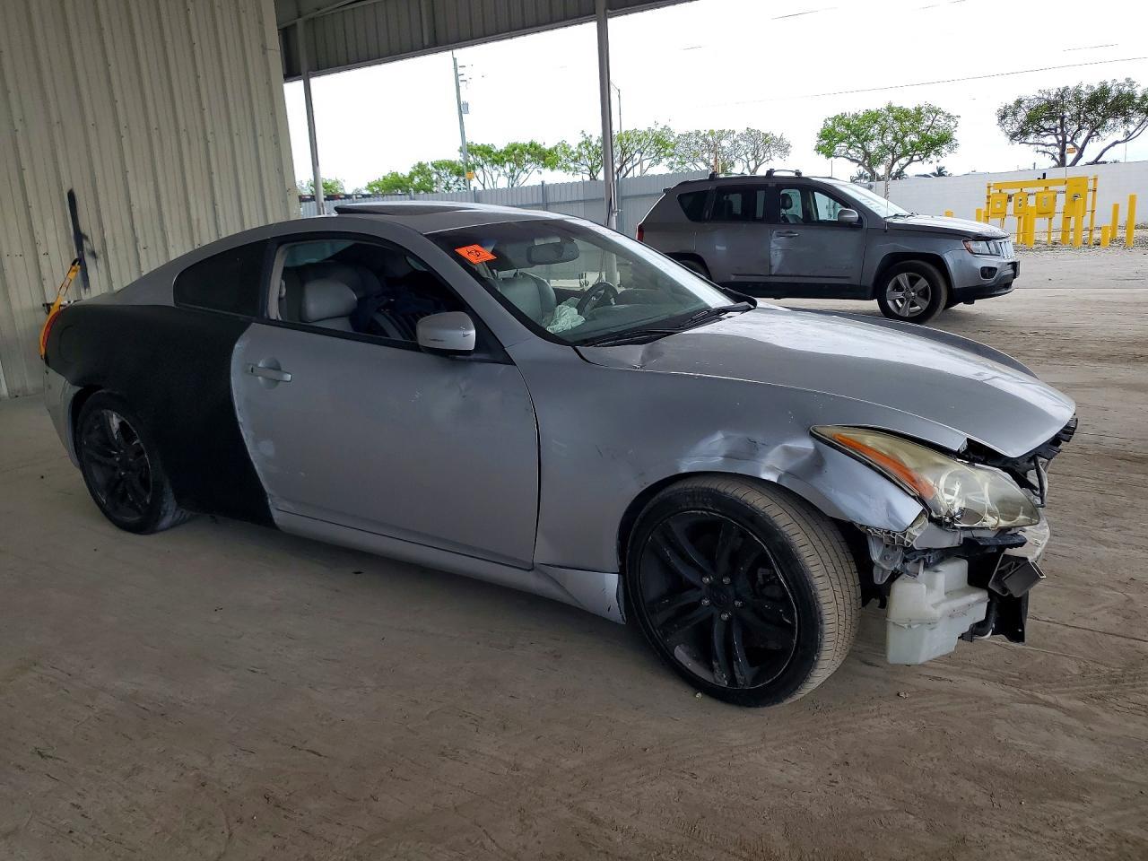 2009 Infiniti G37 Coupe Base - Image 4