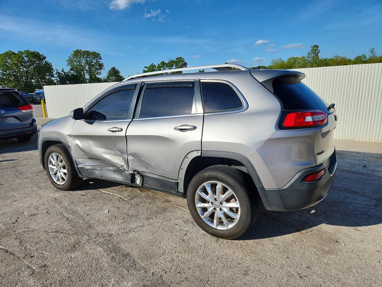 2016 Jeep Cherokee Limited - Фото 2