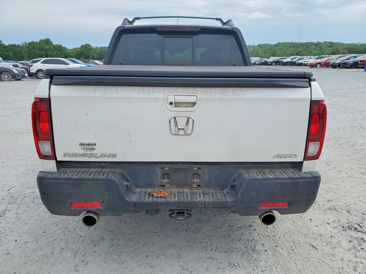 2023 Honda Ridgeline Black Edition - Image 6