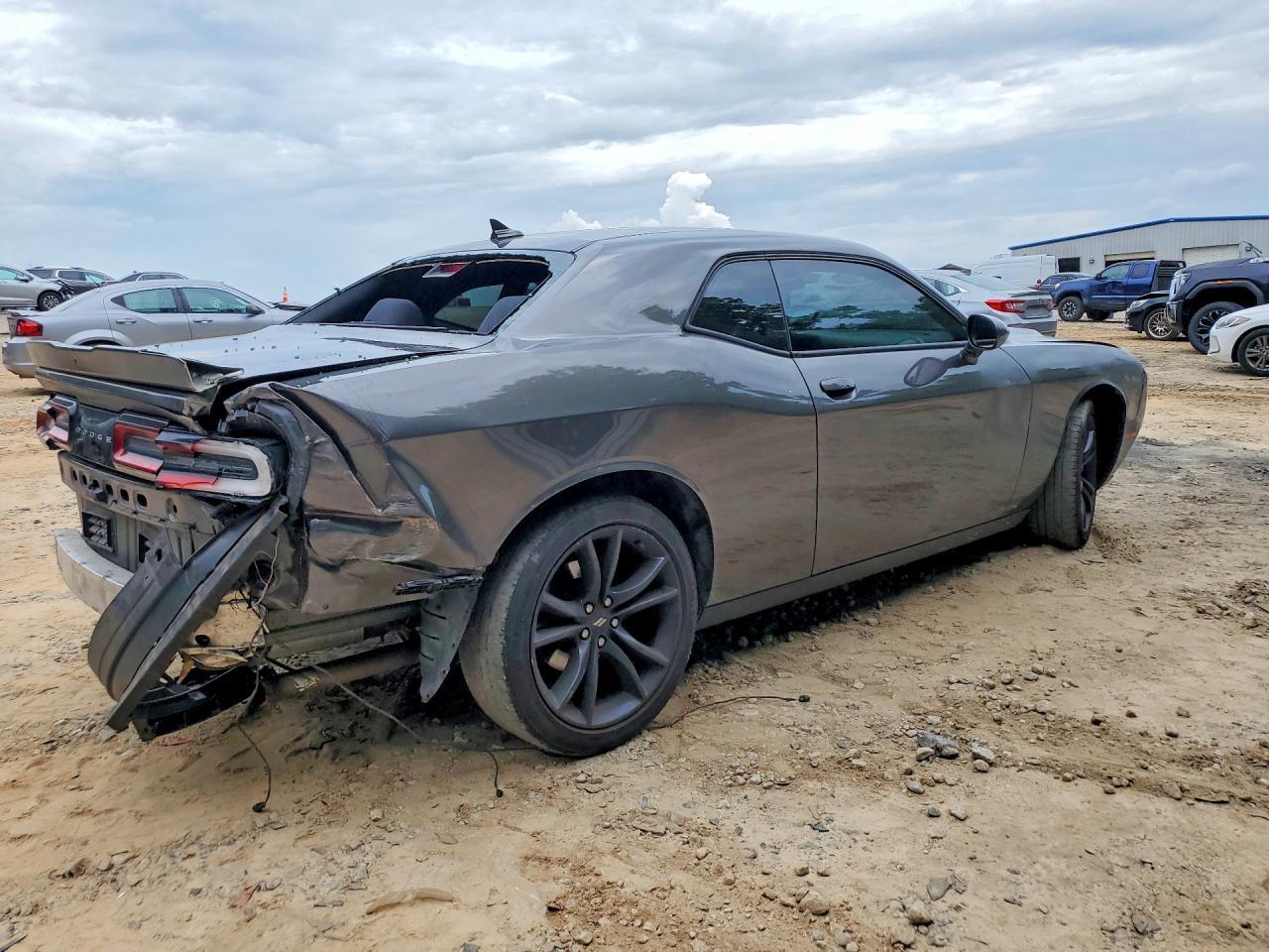 2018 Dodge Challenger Sxt - Фото 3