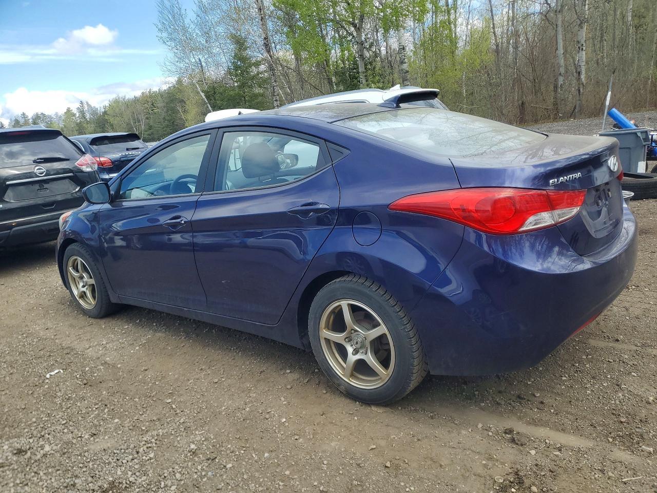 2013 Hyundai Elantra Gls - Image 2