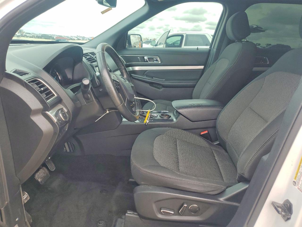 2017 Ford Explorer Xlt - Фото 6