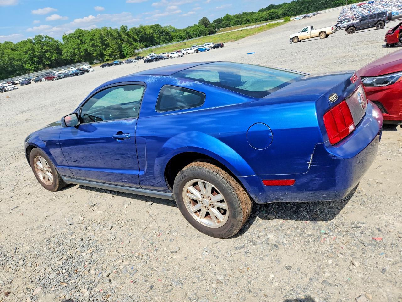 2007 Ford Mustang - Фото 2