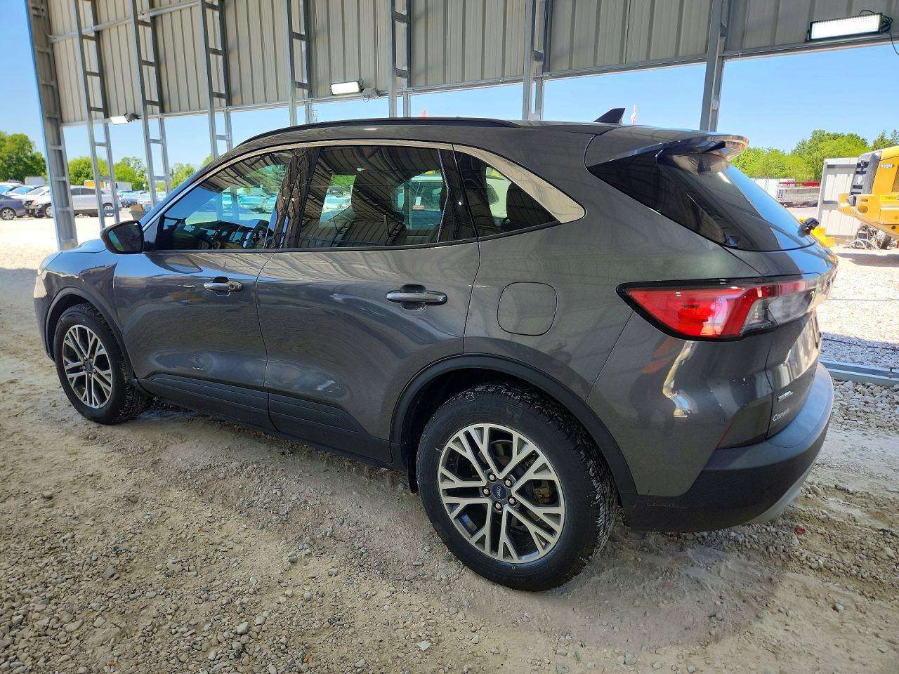2021 Ford Escape Sel - Фото 2