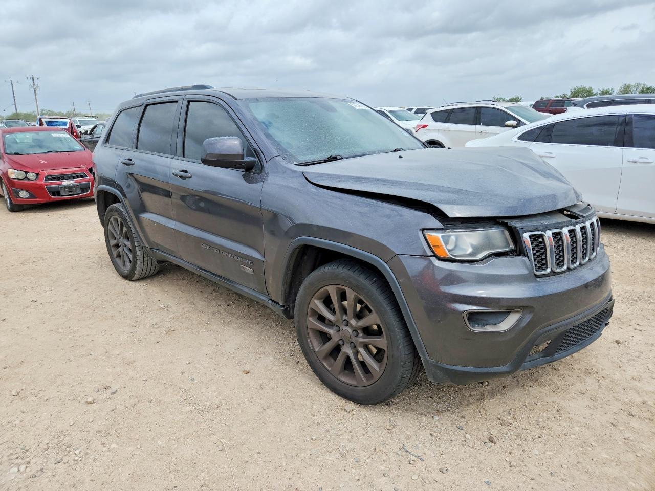 2017 Jeep Grand Cherokee Laredo - Фото 4