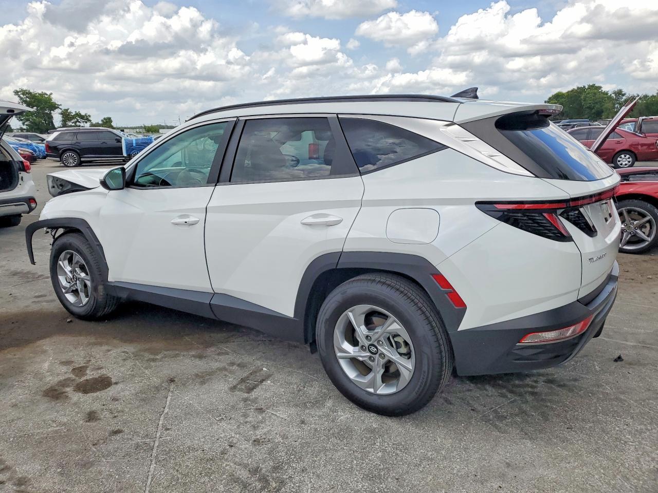 2022 Hyundai Tucson Sel - Image 2