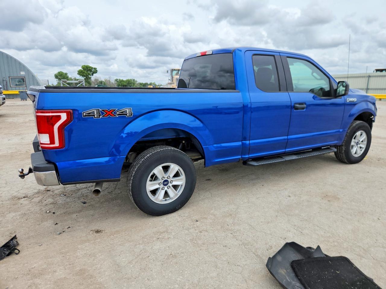 2017 Ford F150 Super Cab - Image 3