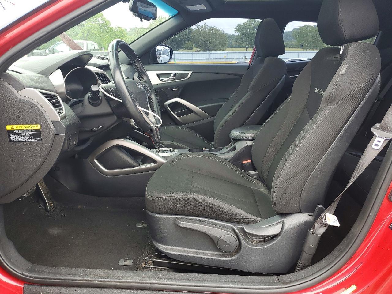 2017 Hyundai Veloster Value Edition - Image 7