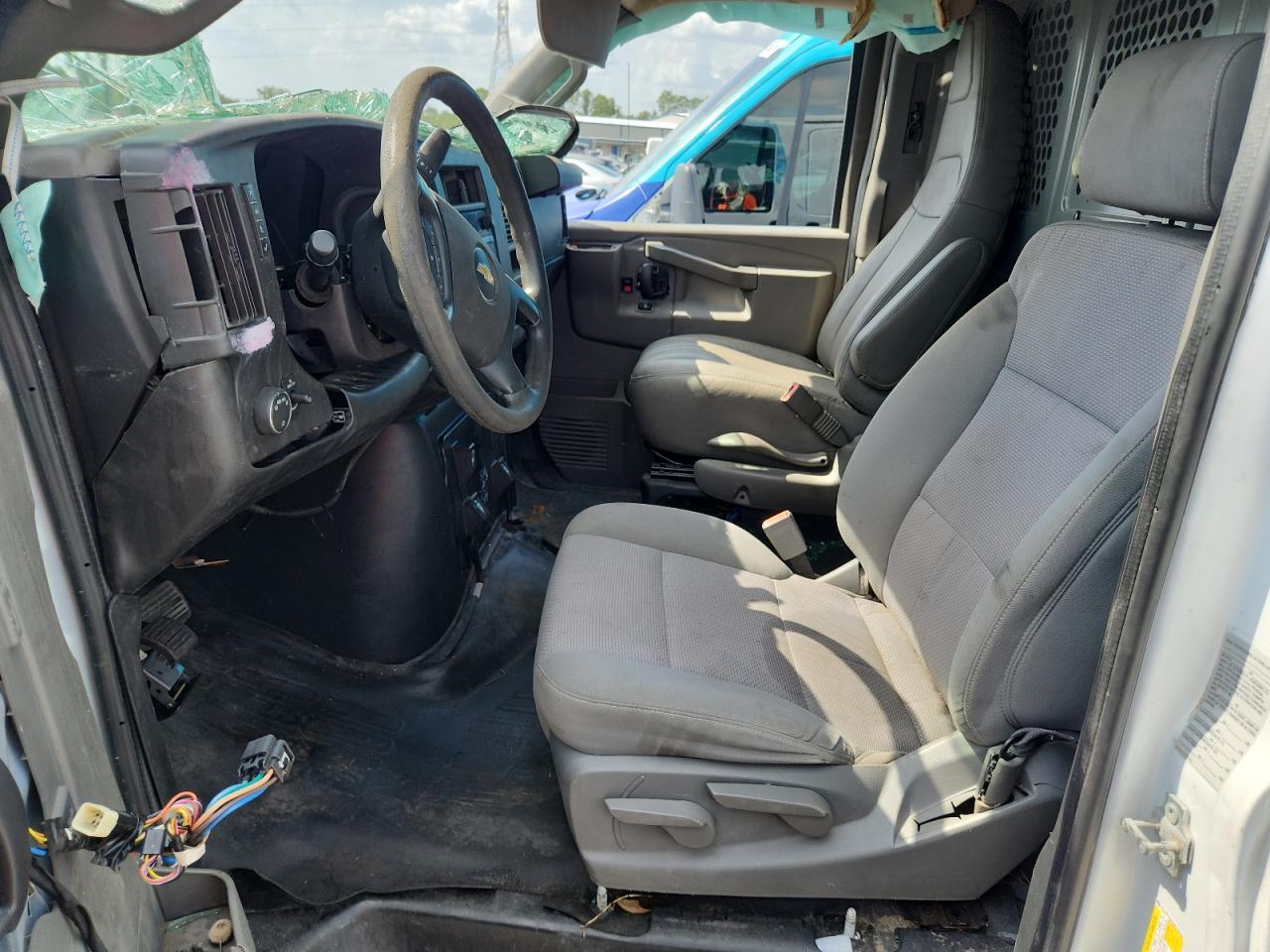 2021 Chevrolet Express G2500 - Фото 7