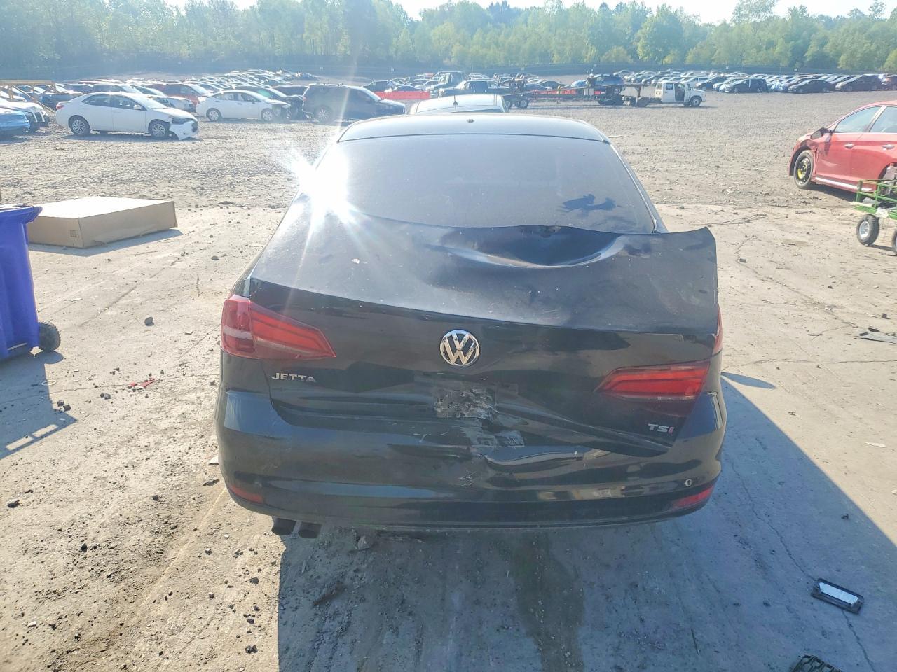 2017 Volkswagen Jetta S - Image 6