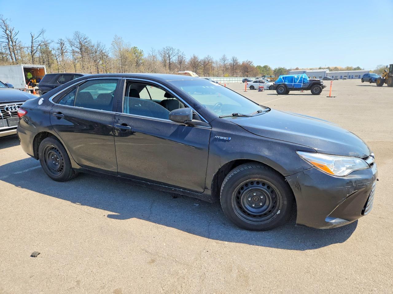 2017 Toyota Camry Hybrid Le - Фото 4