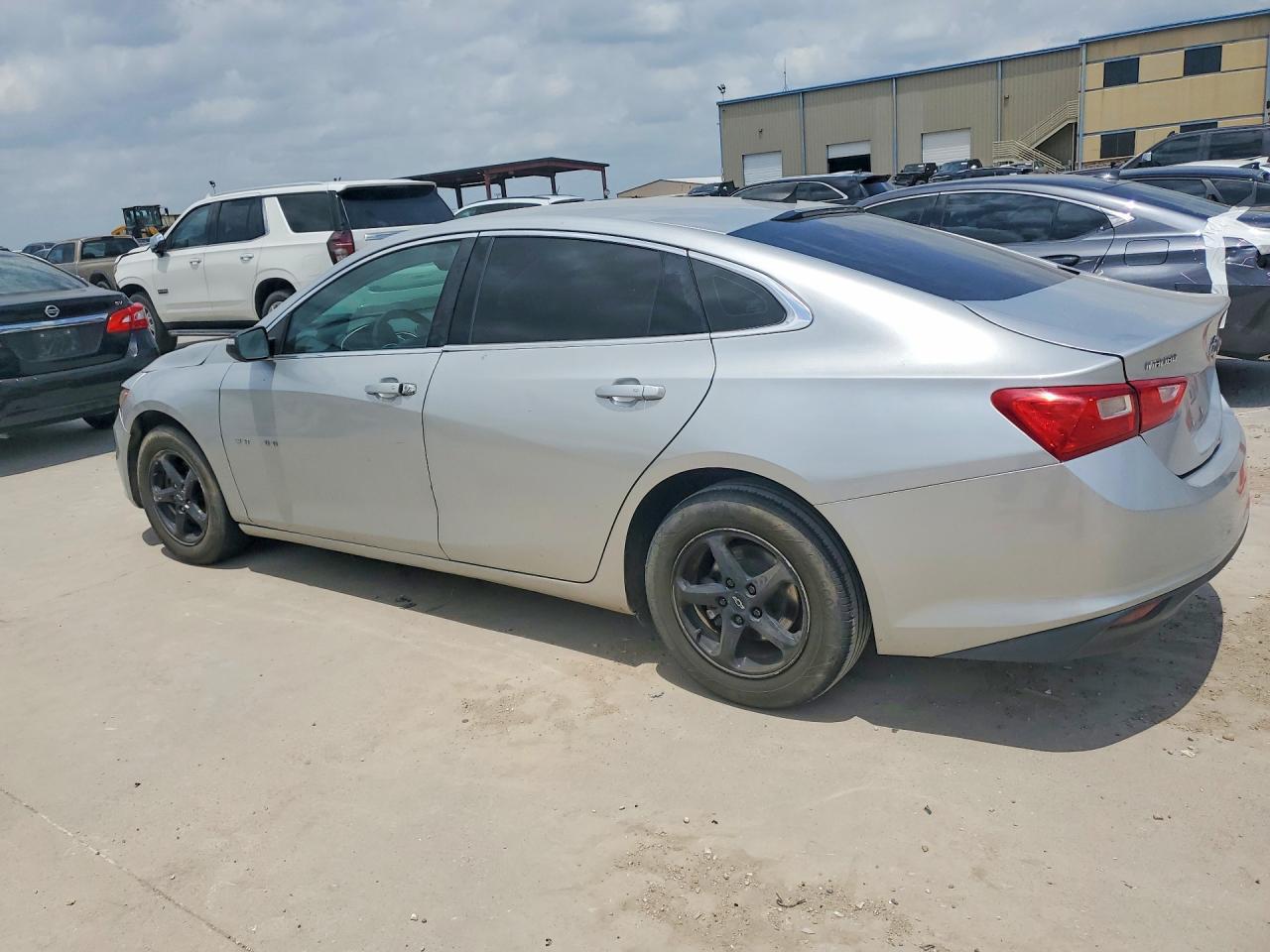 2016 Chevrolet Malibu Ls - Image 2